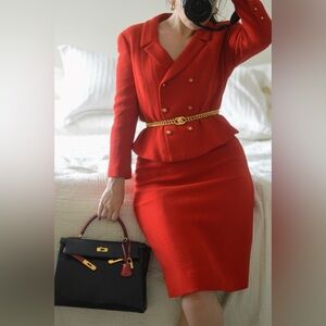 Vintage Chanel 1996 fall/winter jacket and skirt suit set size 42